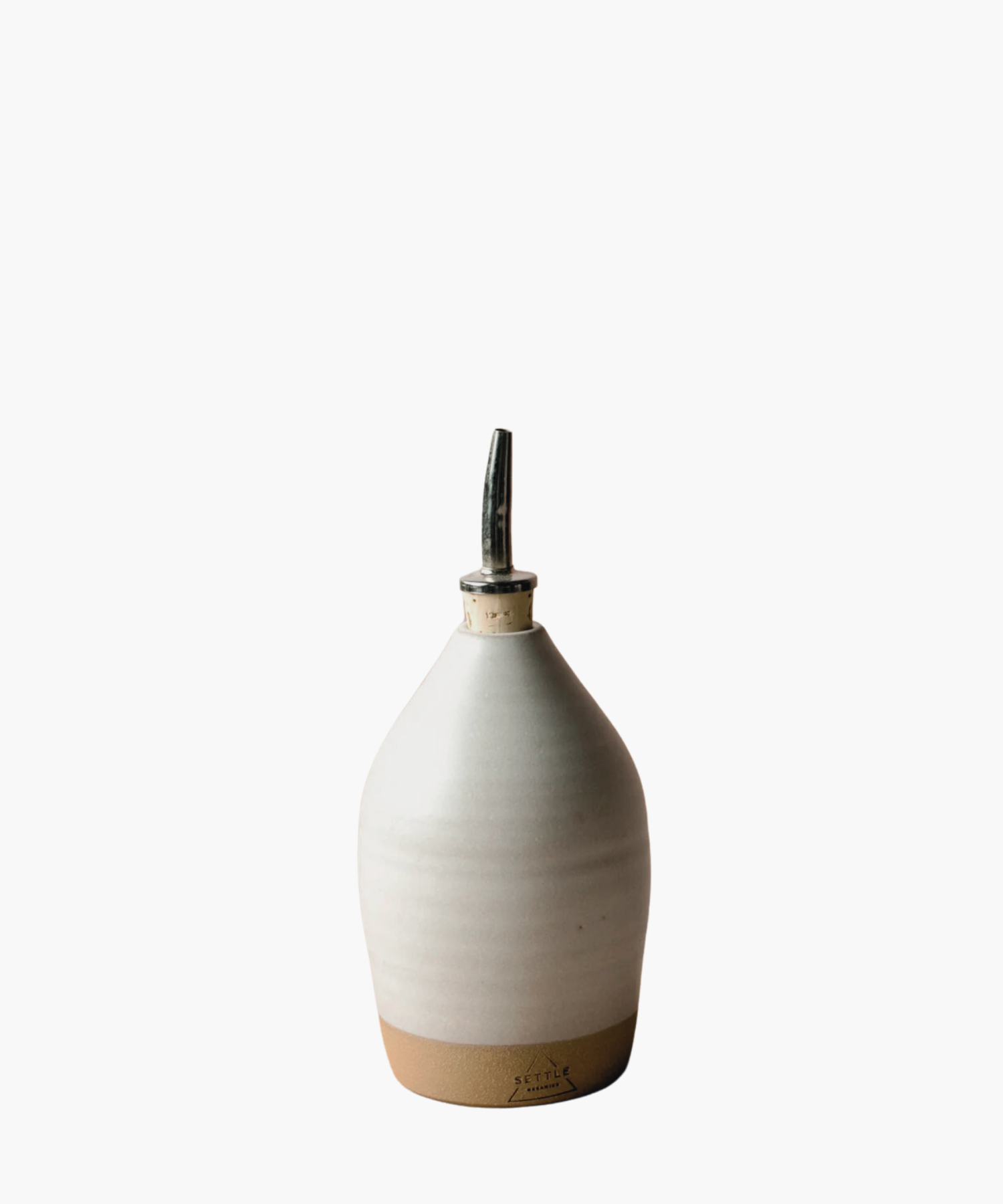 14oz ceramic bottle with an off white matte finish, topped with a metal spout. It conveys a minimalist and elegant tone.