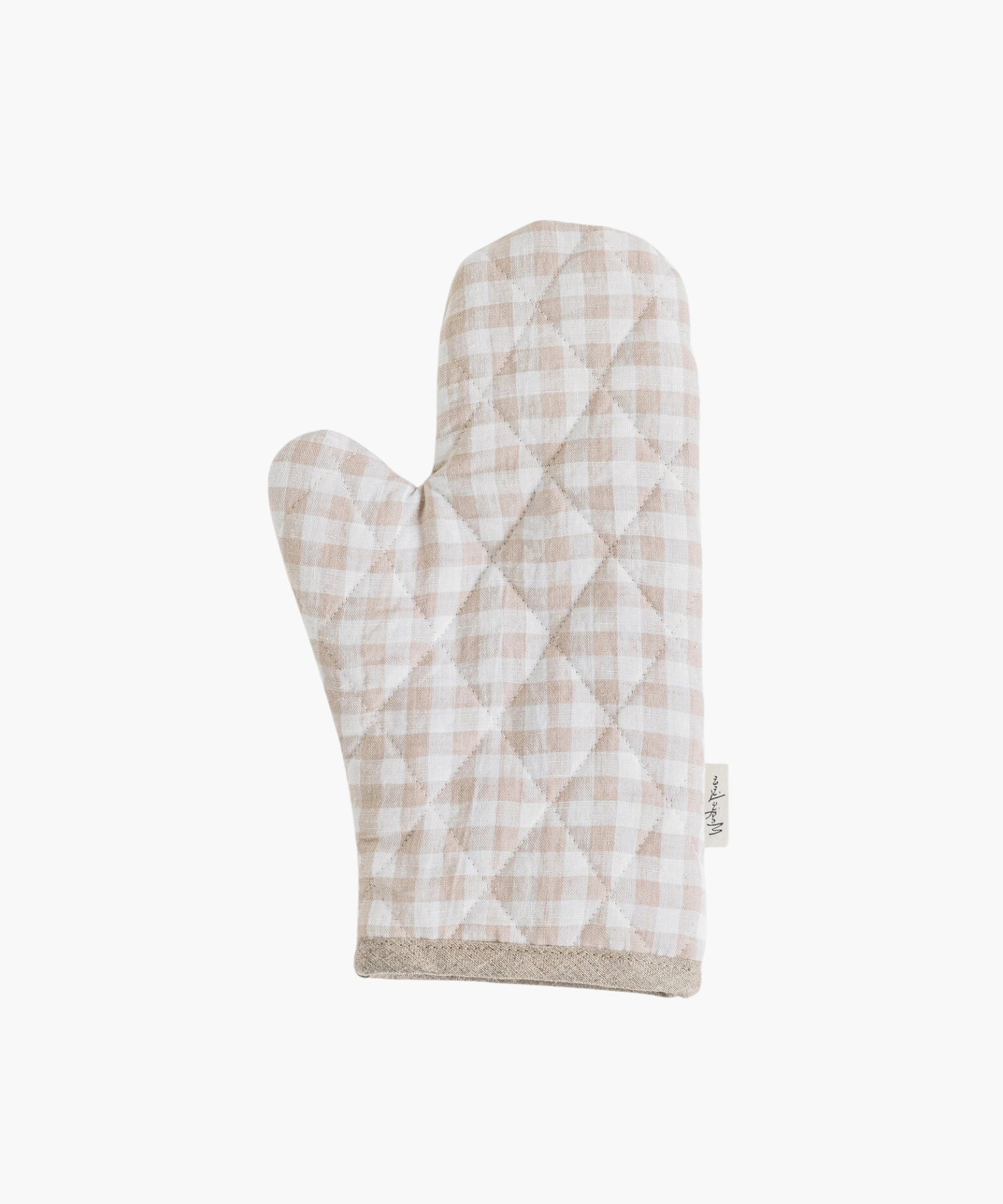 Quilted oven mitt with a beige and white checkered pattern. The fabric looks soft and cozy, conveying a warm and homely feel.